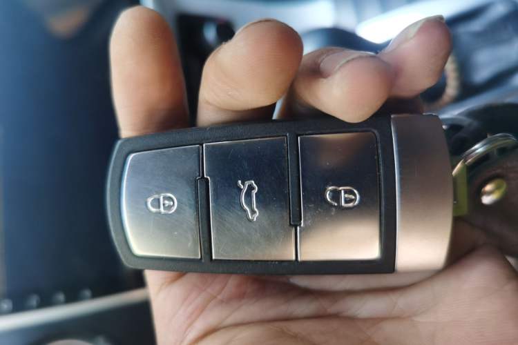 Used Volkswagen Magotan 2013 1.8TSI Premier Model Vehicle Key