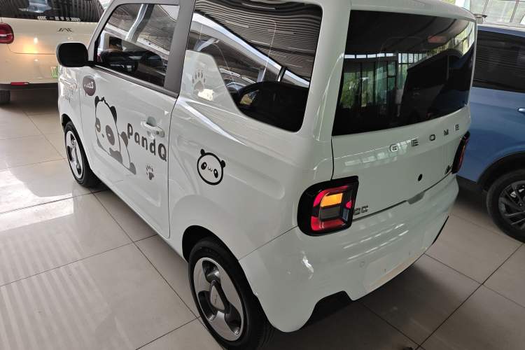 Used Geely Galaxy Panda 2023 Panda Mini 200km Endurance Bear Rear Left 45 Deg