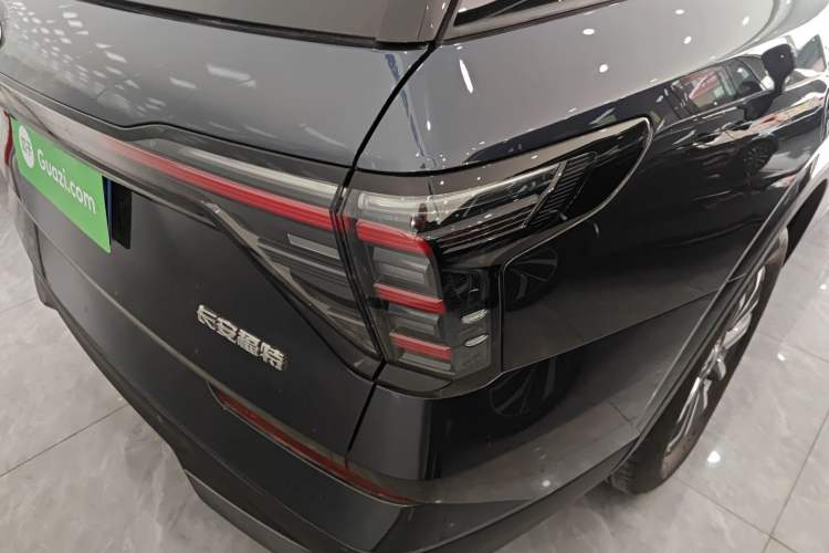 Used Ford Edge 2023 Ford Explorer L 2.0T EcoBoost Two-Wheel Drive 7-Seater Luxury Model