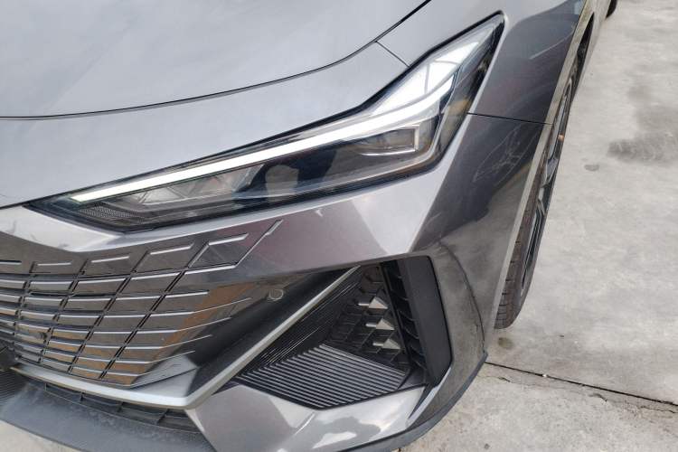 Used CHANGAN UNI-V 2022 1.5T Prestige Version Left Front Headlight