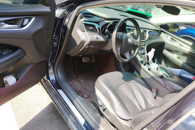 Used Buick LaCrosse 2021 652T Luxury Model
