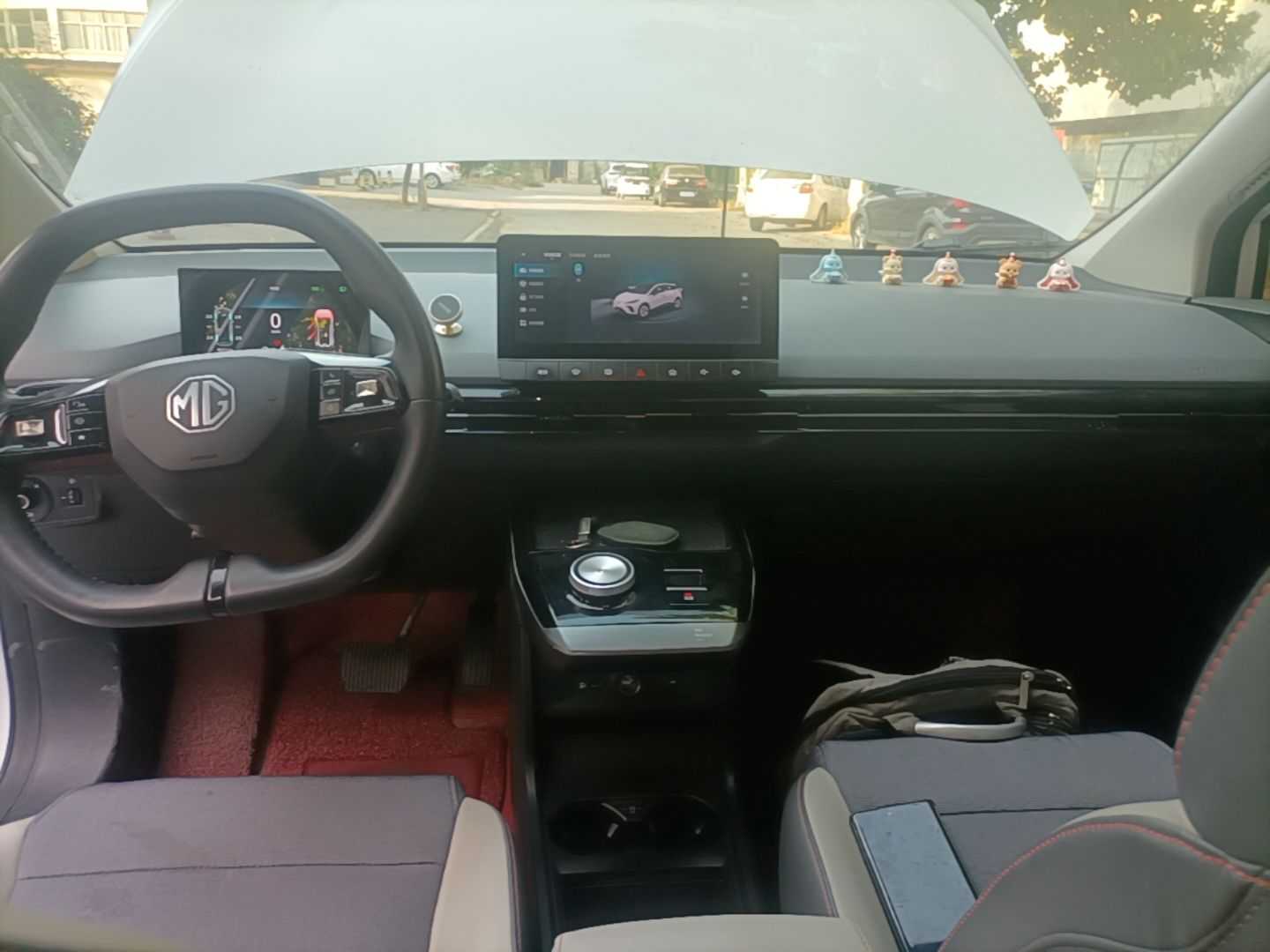 MG 4 EV 2022 425 km Luxury Edition — снимка 15