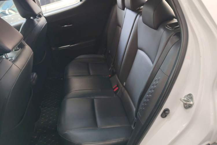 Used Toyota C-HR 2022 2.0L Leading Edition