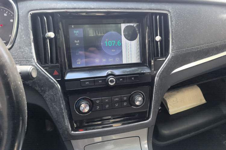 Used Roewe RX5 2016 20T Two-Wheel Drive Manual Flagship Edition