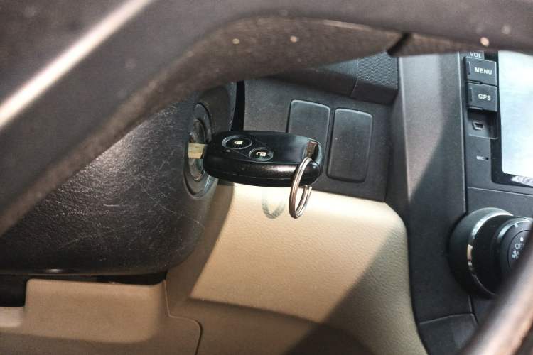 Used Honda CR-V 2010 2.0L manual two-wheel drive urban version
