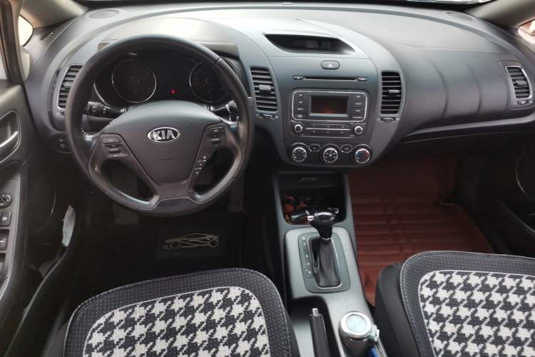 Used Kia K3 2015 1.6L Automatic GLS
