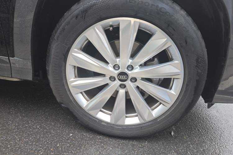 Used Audi Q6 2024 45 TFSI quattro Qiyun Edition Yulin Package 6 seats Right Front Wheel Hub