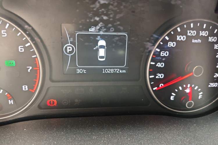 Used Kia K5 2016 1.6T Automatic LUX Odometer Close Up