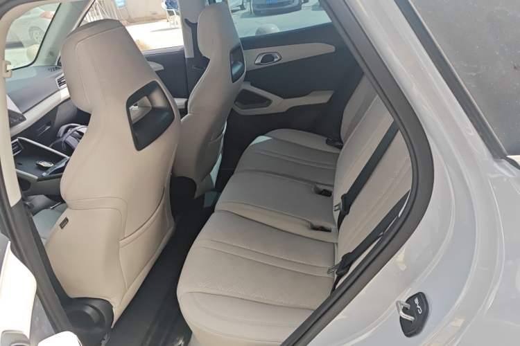 Used BYD Yuan UP 2025 Intelligent Driving Version 401 KM Dynamic Edition