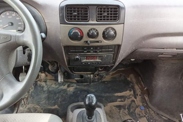 Used CHANGAN KUAYUE V3 
