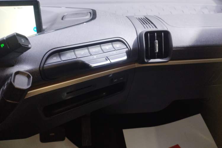 Used Baojun KiWi EV 2022 Artist Lite Edition Ternary Lithium