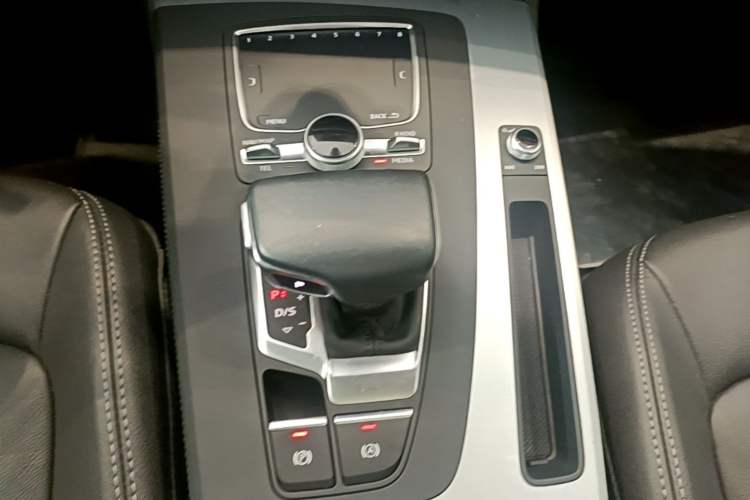 Used Audi Q5L 2020 Updated 40 TFSI Prestige Fashion Edition