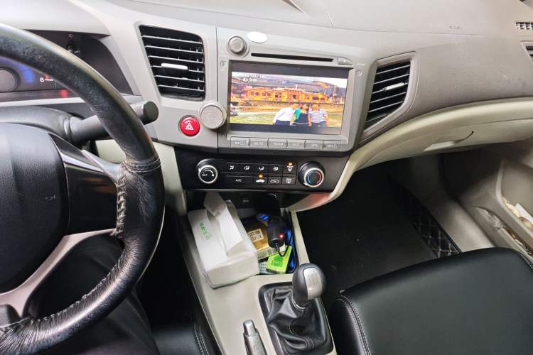 Used Honda Civic 2012 1.8L manual Comfort version
