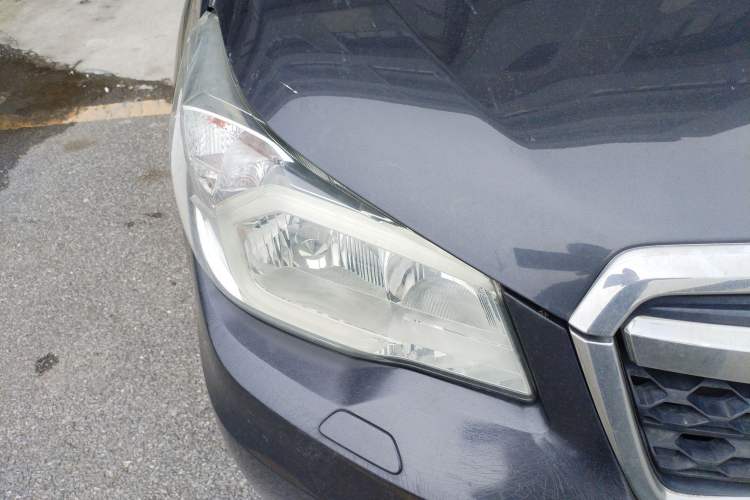 Used Subaru Forester 2013 2.5i Automatic Luxury Edition Right Front Headlight