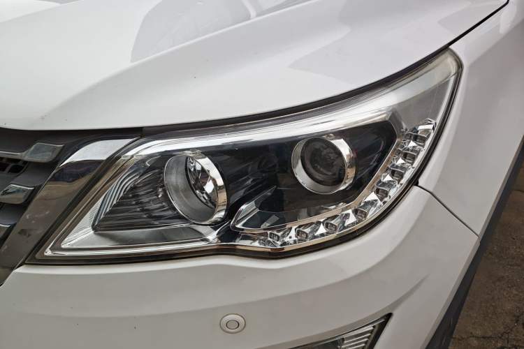 Used Baojun 560 2016 1.5T Manual Luxury Model
