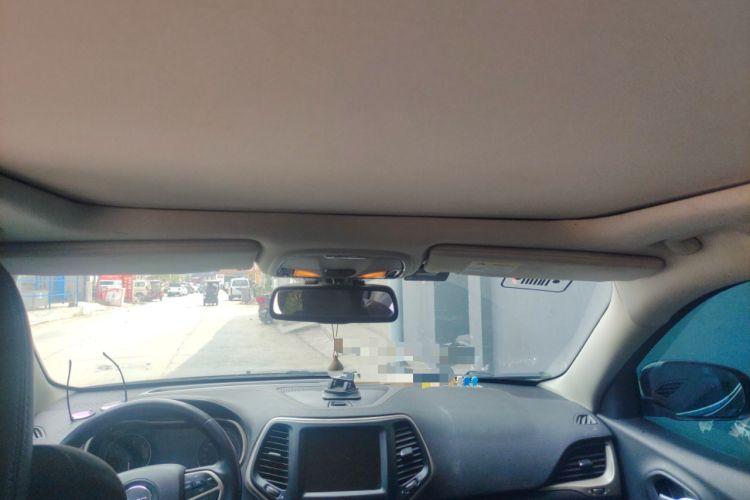 Used Jeep Cherokee 2016 2.0L Leading Edition Headliner