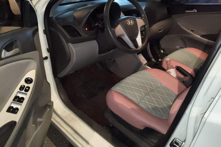 Used Hyundai Verna (older generation) 2010 Sedan 1.4L Manual Comfort GS
