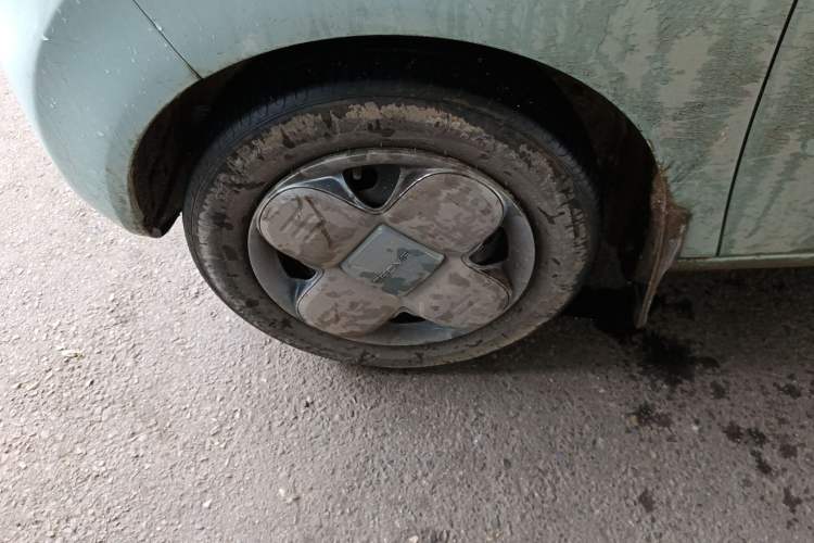 Used Geely Galaxy Panda 2023 Panda Mini 200km Endurance Bear Left Front Wheel Hub