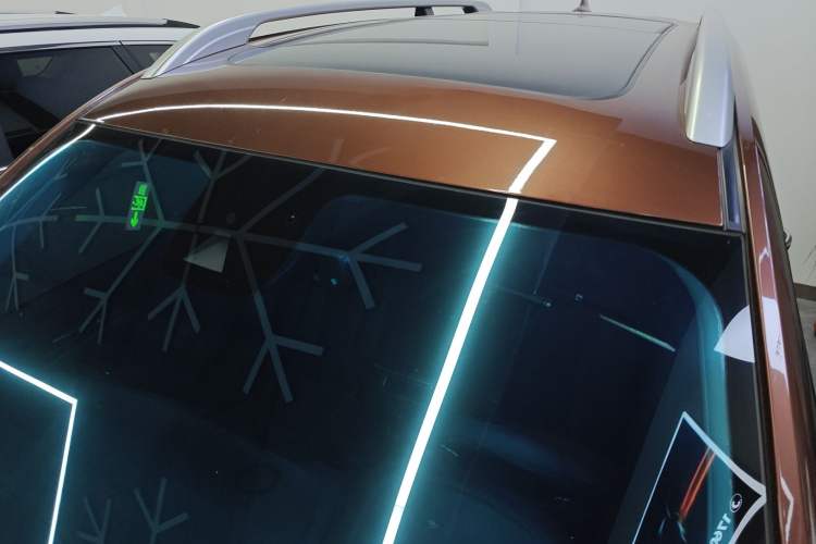 Used Roewe RX8 2018 30T Smart Connectivity All-Wheel Drive Supreme Edition