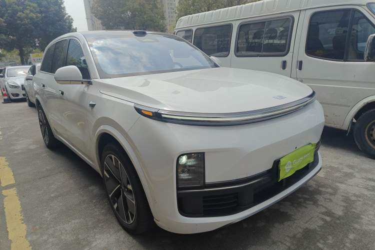 Used Li Auto L8 2025 Max Smart Refresh Edition
