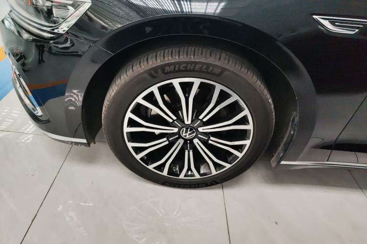 Used Volkswagen Phideon 2021 380TSI Luxury Edition
