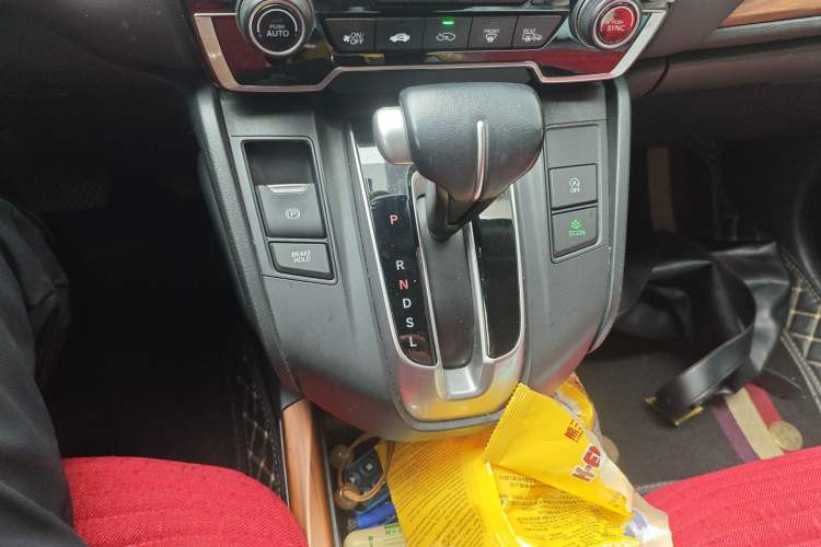 Used Honda CR-V 2019 240TURBO CVT 2WD Fashion Edition China V Gear Lever