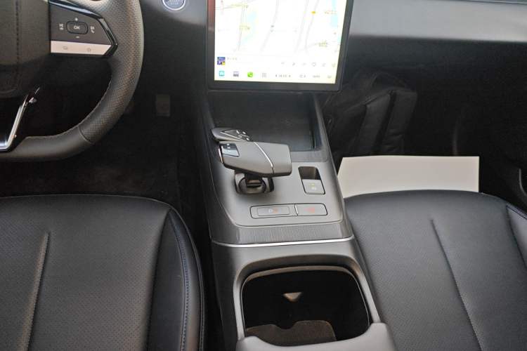 Used CHANGAN Eado 2024 1.5T GDI Automatic Prestige Edition Gear Lever