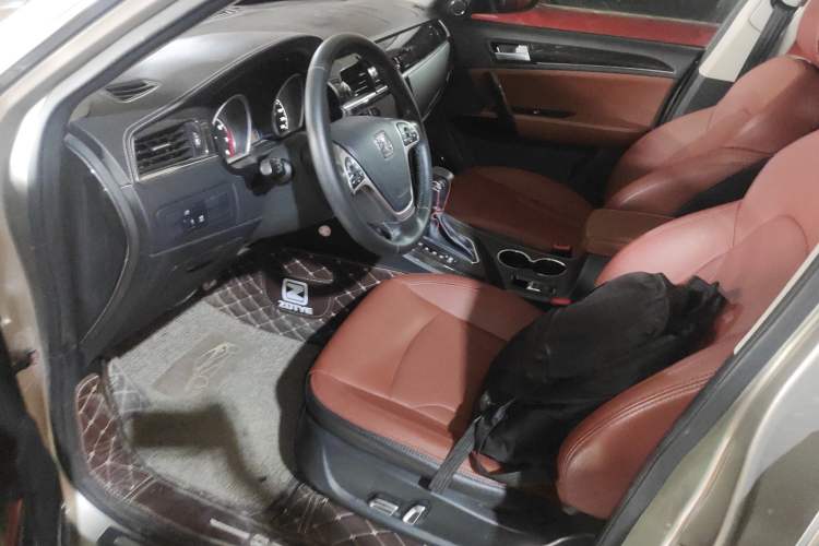 Used Zotye T600 2015 2.0T DCT Prestige Edition Left Front Seat