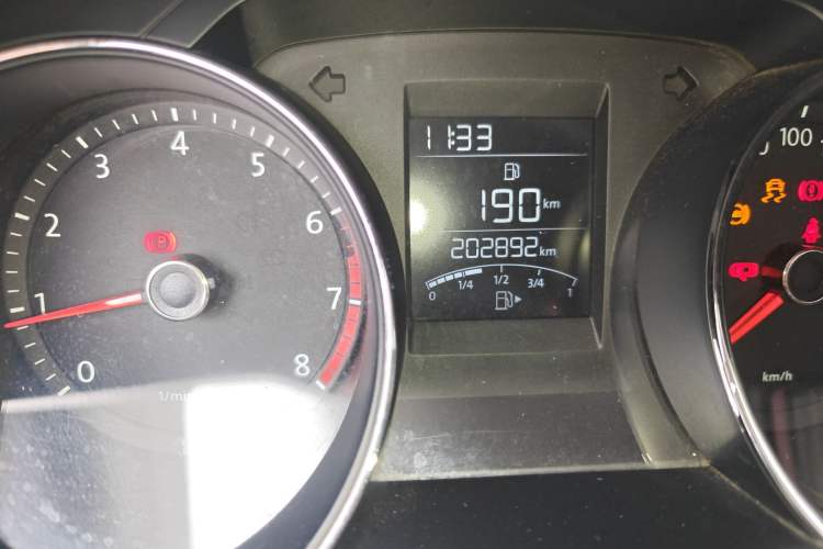 Used Volkswagen Bora 2013 1.6L Manual Fashion Edition
