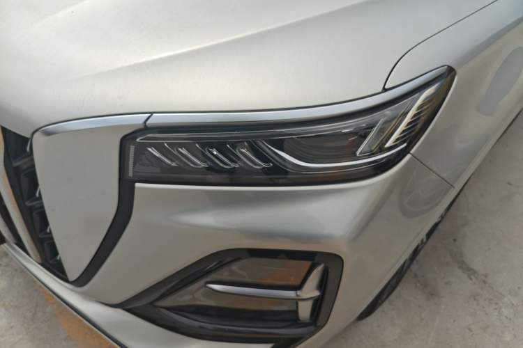 Used Hongqi HS5 2023 2.0T Four-Wheel Drive Flagship Pro Edition Left Front Headlight