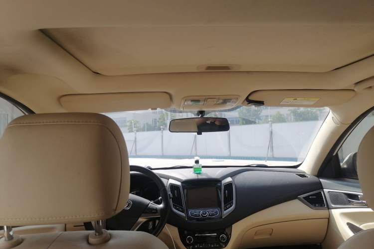 Used CHANGAN Eado New Energy 2016 Pure Electric Deluxe Model
