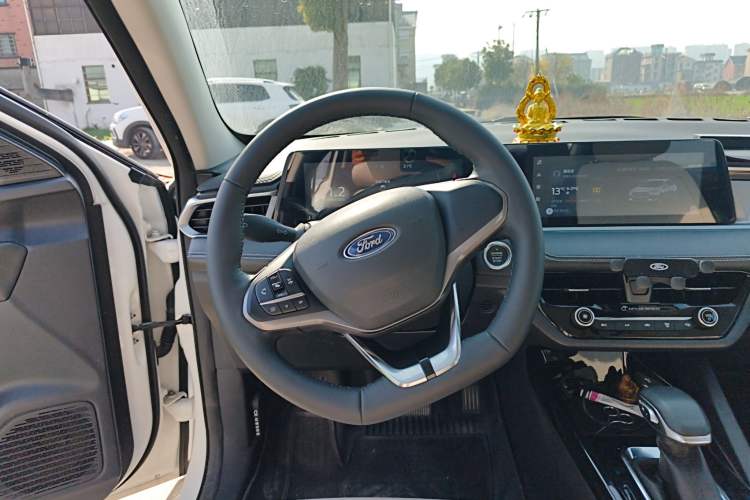 Used Ford Escort 2021 1.5L Automatic Diamond Edition Steering Wheel