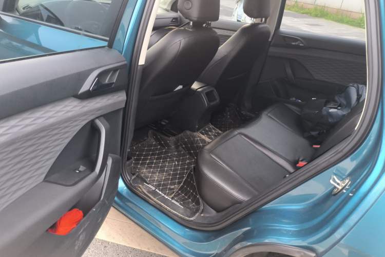 Used Volkswagen Tharu 2019 280TSI Two-Wheel-Drive Trend Edition China V Standard Left Rear Seat