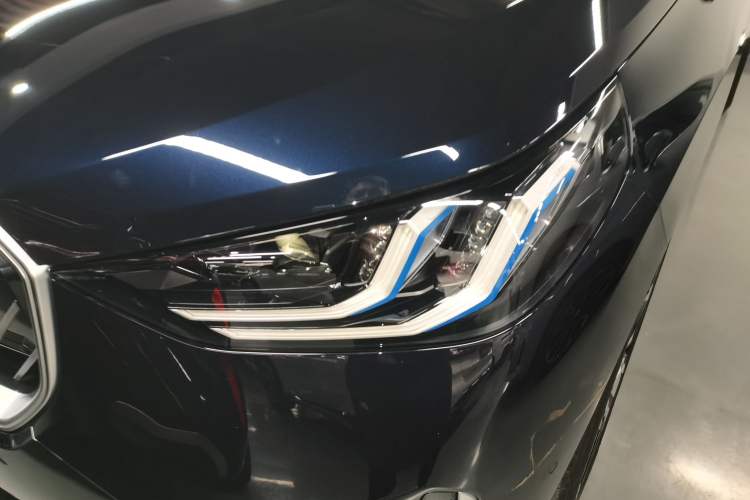 Used BMW X3 2025 xDrive30L Luxury Edition M Sport Package Left Front Headlight