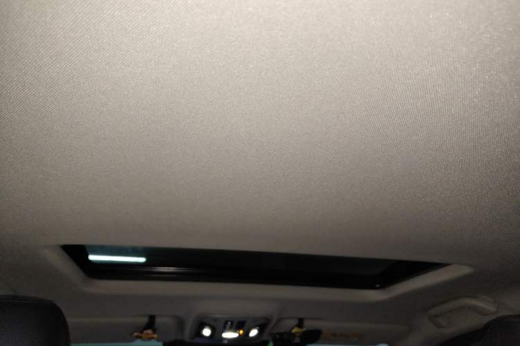 Used Haval F7x 2021 2.0T All-Wheel-Drive Intelligent Performance Version Headliner