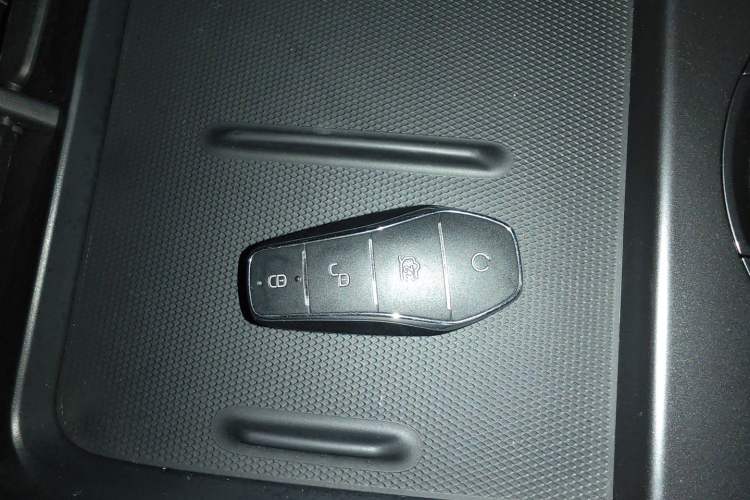 Used BYD Seal 06 New Energy 2024 DM-i 120KM Luxury Model
