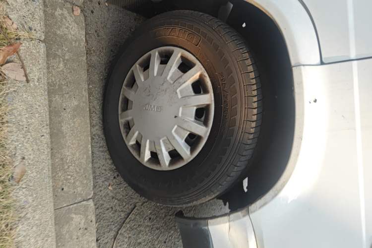 Used JMC Transit 2017 2.8T Commercial Version Short Wheelbase Mid-Roof 3-Seater JX493