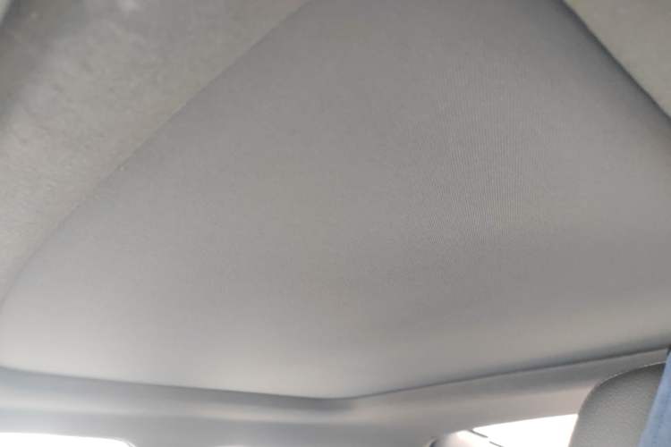 Used Hyundai Veloster 2015 1.6T Automatic Luxury Edition Headliner