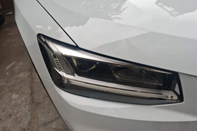 Used Audi Q2L e-tron 2019 Q2L e-tron Pure Electric Smart Enjoyment Model Right Front Headlight