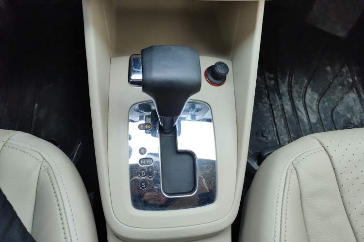 Used Volkswagen Bora 2012 1.6L Automatic Comfort Edition
