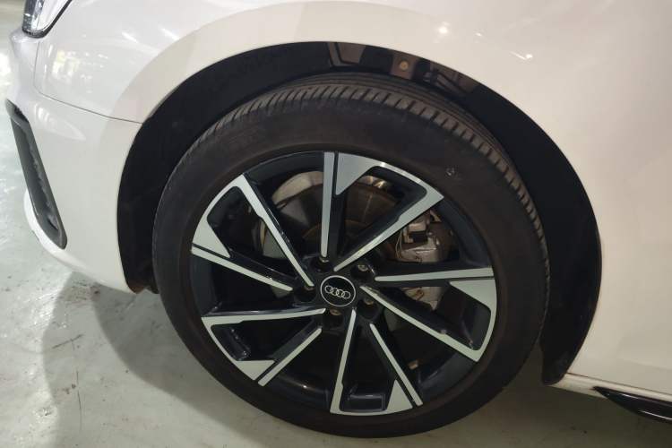 Used Audi A4L 2023 40 TFSI Luxury Dynamic Model