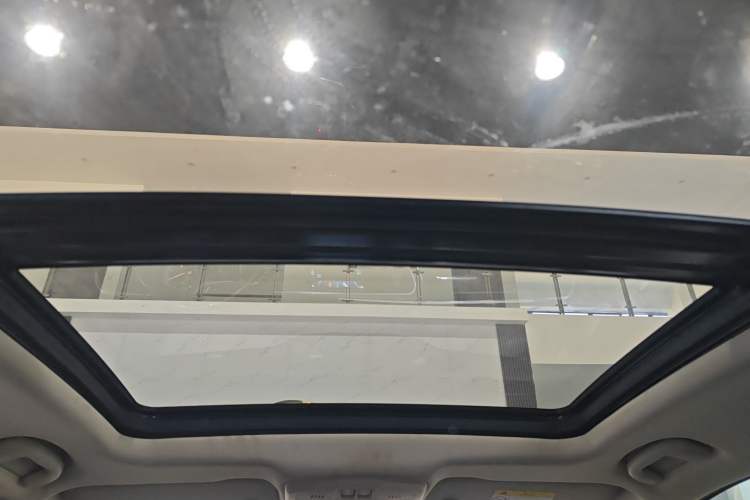 Used Buick Envision 2019 20T Two-Wheel Drive Elite Version China VI Standard
