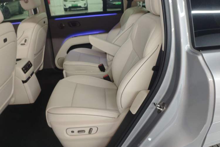 Used Li Auto Li Auto i8 2025 Model Standard Version