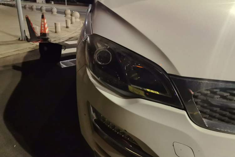 Used Zotye Domy X5 2015 1.5T Manual Luxury Model China V Standard Right Front Headlight