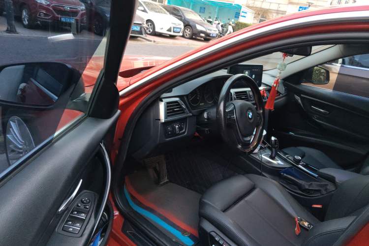 Used BMW 3 Series 2018 320Li Fashion Model
