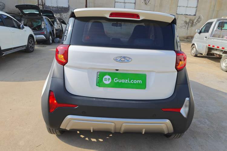 Used Chery QQ Little Ant 2022 Revised Version Sweet Pink Edition Half-Sugar Version Lithium Iron Phosphate 30.7 kWh 30 kW 301 km Rear