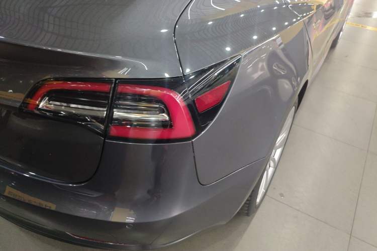 Used Tesla Model 3 2019 Standard Range Rear-Drive Upgraded Version Right Rear Taillight