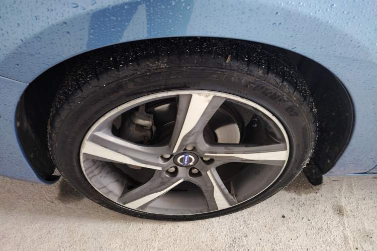 Used Volvo S60 2014 Facelift T5 Personalized Sport Edition
