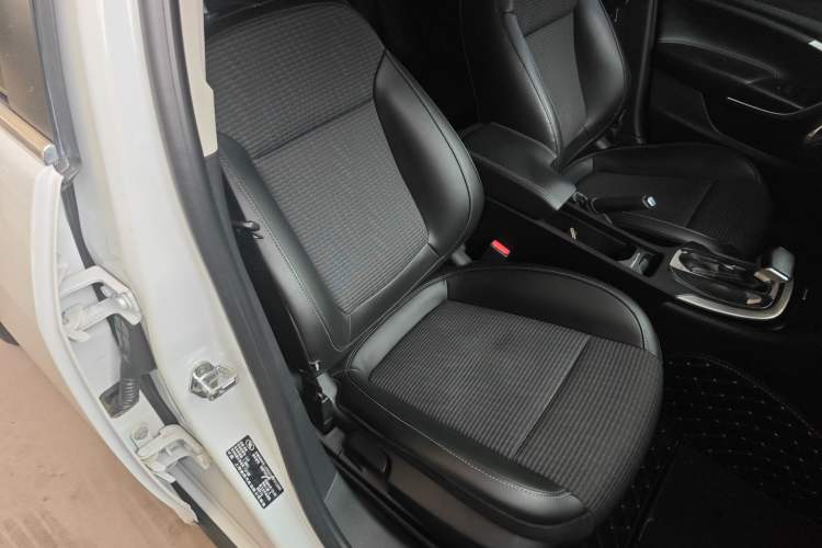 Used Buick Regal 2015 1.6T Leading Technology Model
