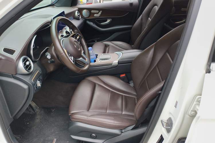 Used Mercedes-Benz GLC 2021 GLC 300 L 4MATIC Dynamic Model Left Front Seat